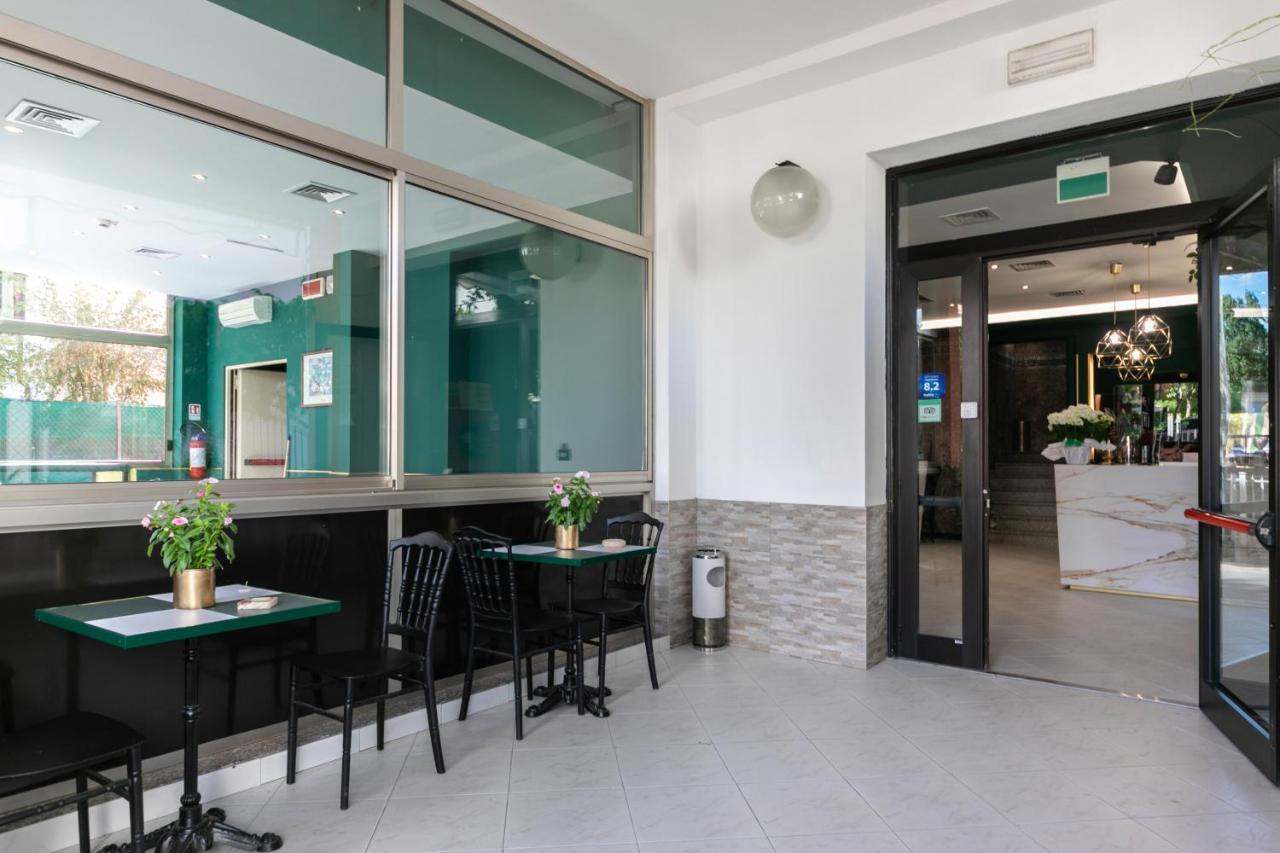 Hotel Sorriso Ріміні Екстер'єр фото