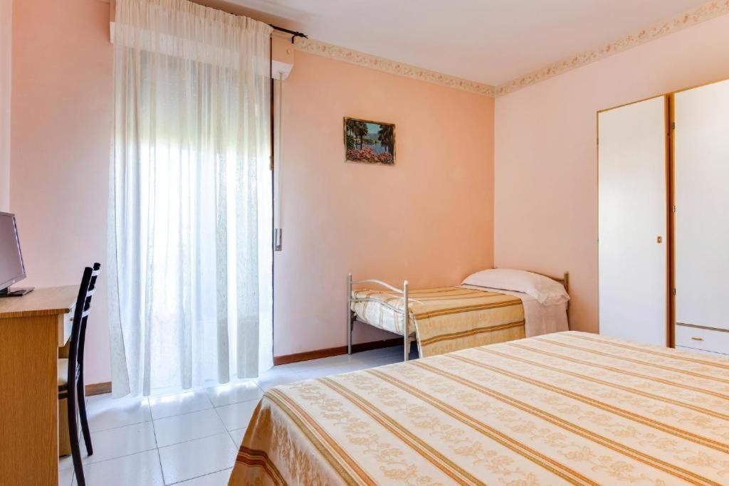 Hotel Sorriso Ріміні Екстер'єр фото